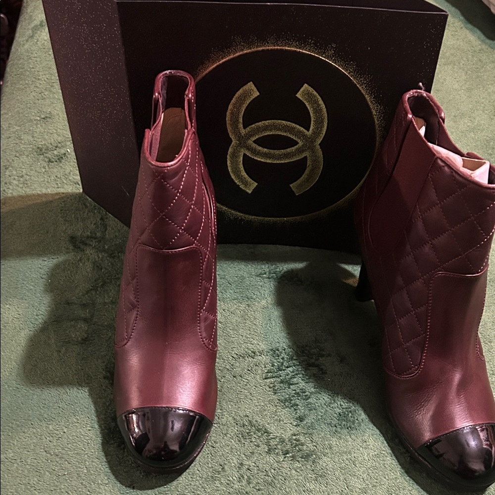 CHANEL Quilted Heeled Boots - Burgundy and Black